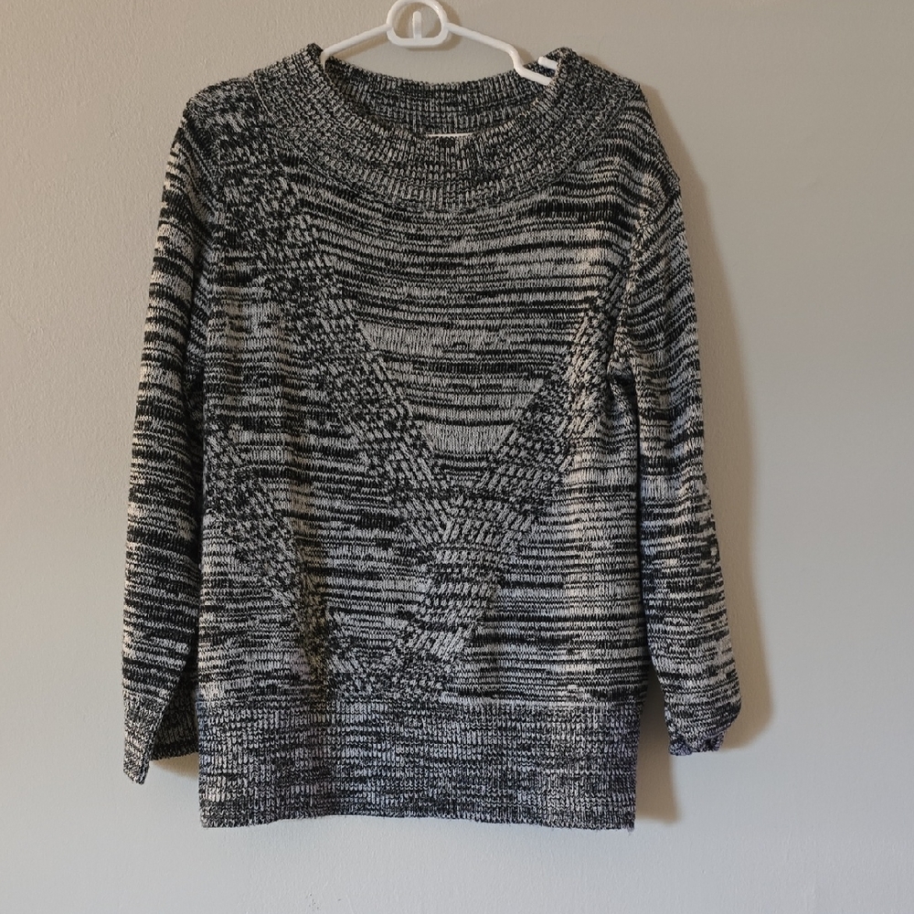 Elegant Black and Gray Women's Sweater